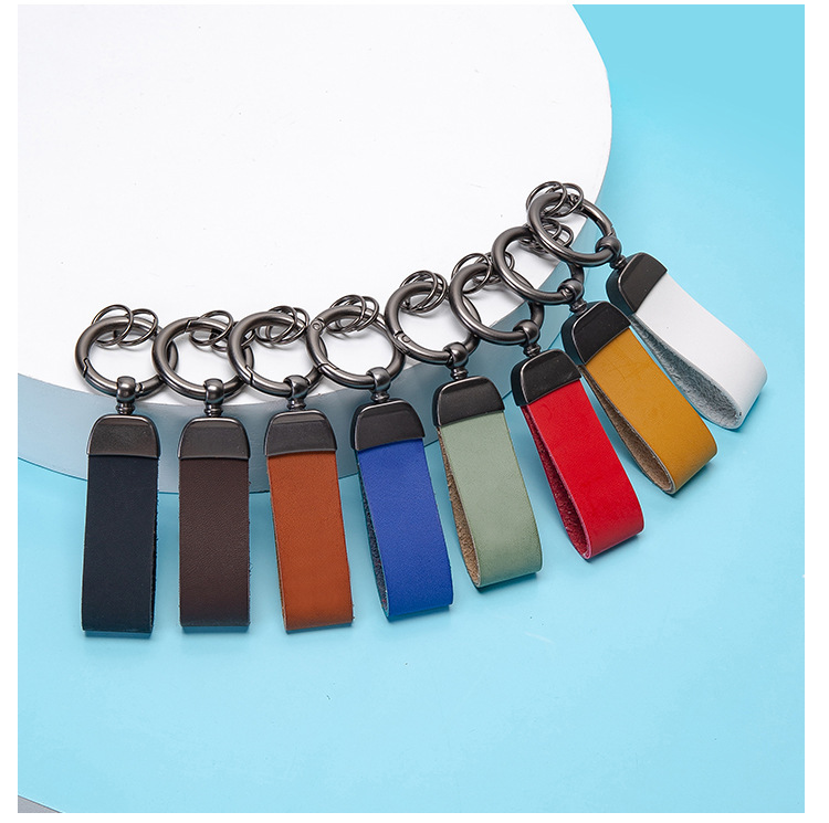 Fashion Keyring Design in Gun Color