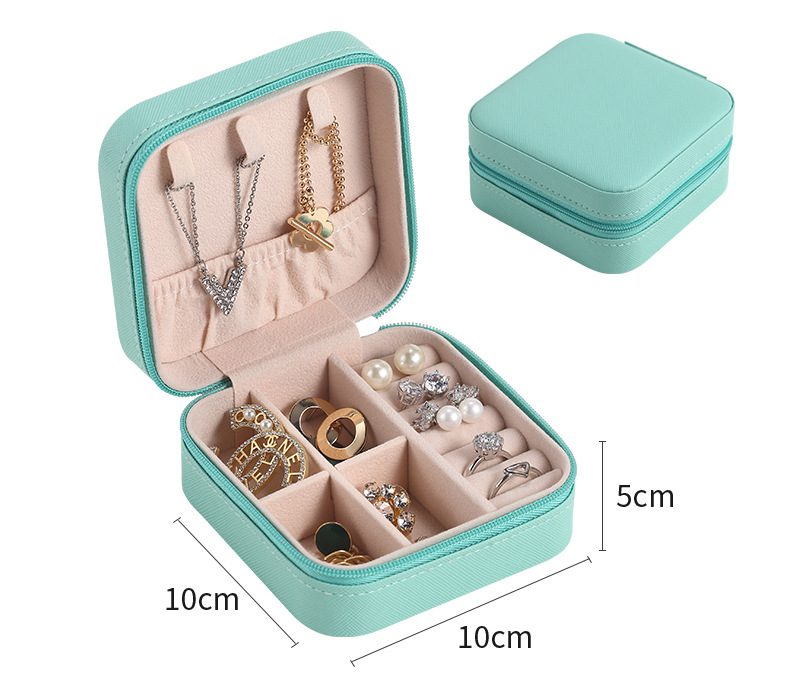 Compact Jewelry Box Design